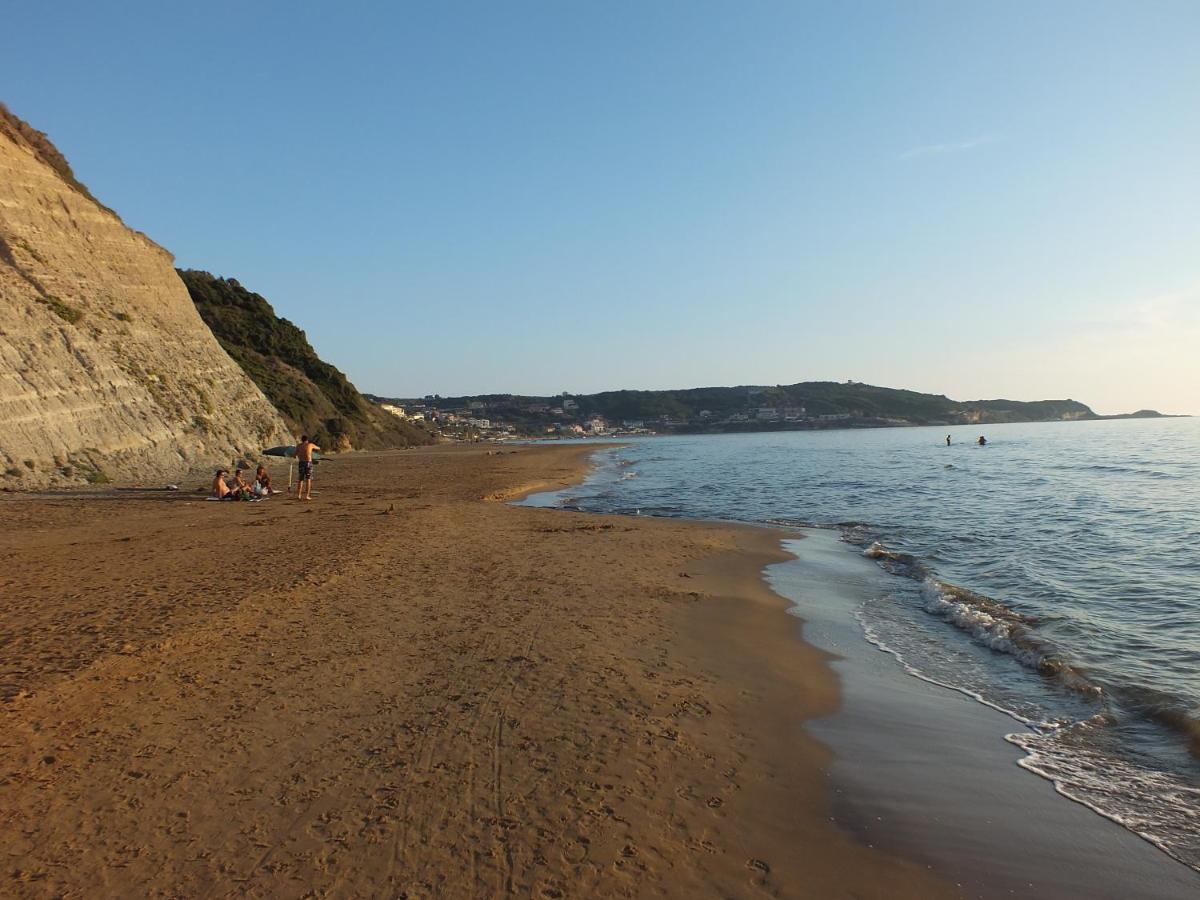 Garden Apartments Agios Stefanos Corfu アギオス・ステファノス エクステリア 写真